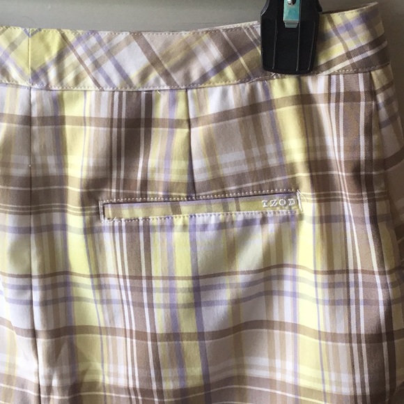 Izod Golf Skort - Picture 3 of 5